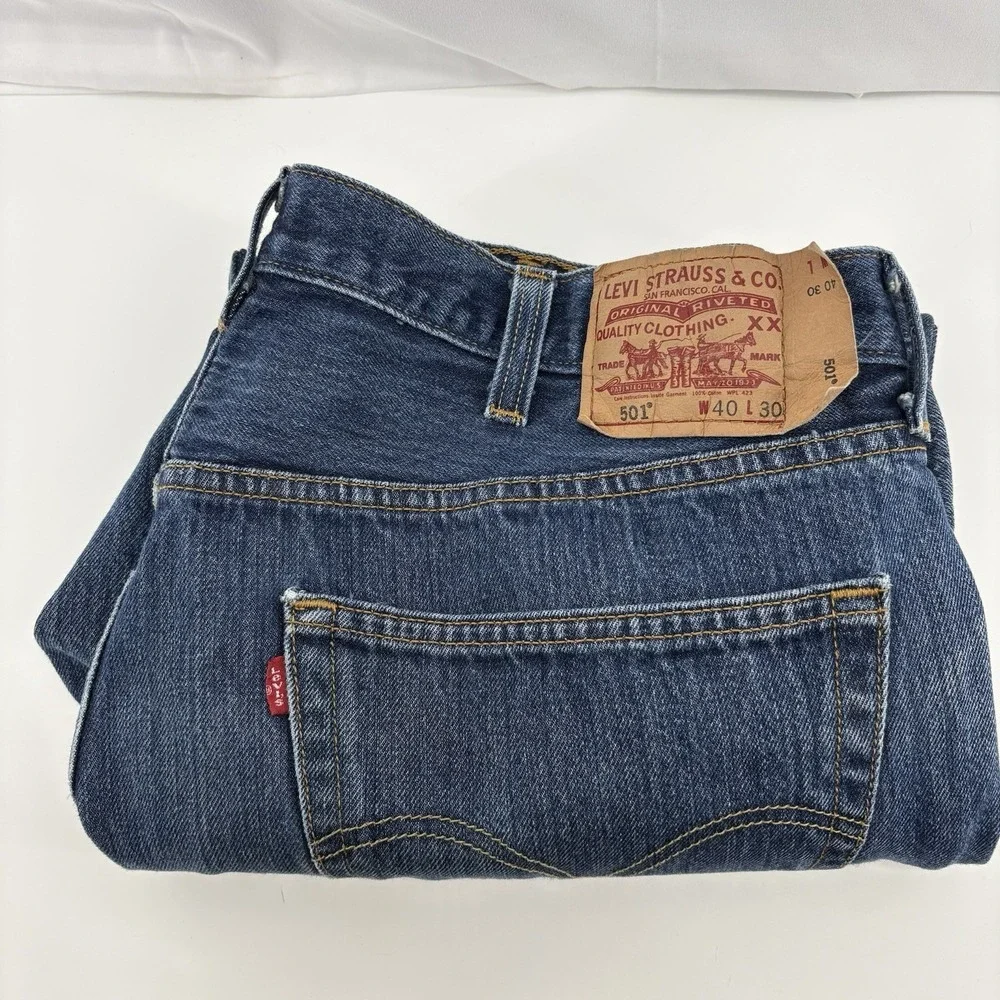 VTG Levi's 501 Button Fly Straight Men's Jeans 40x30 (Fits 38x29) Distressed YKK